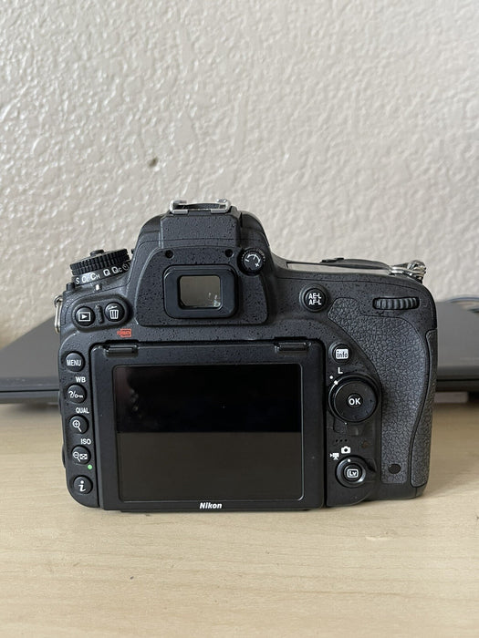 NIKON D750 24.3 MP FULL FRAME DIGITAL SLR CAMERA BLACK BODY ONLY