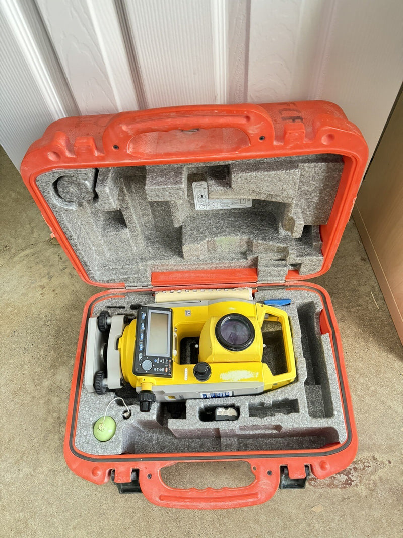 SOKKIA SCT6 TOTAL STATION WITH CASE