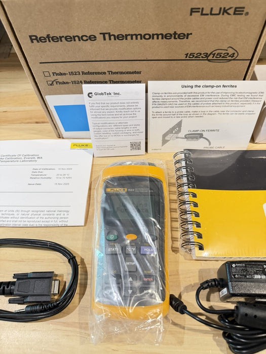 FLUKE 1524 REFERENCE THERMOMETER W/ PROBE & BAG (FREE SHIPPING) CALIBRATED 2025