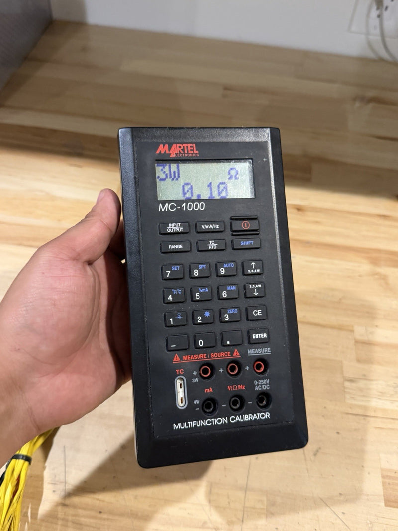 MARTEL ELECTRONICS MC-1000 PROCESS CALIBRATOR W/PROBE (TESTED)