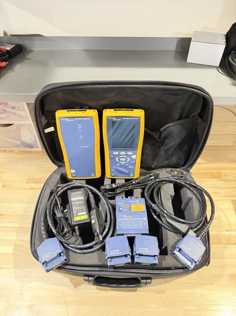 FLUKE DTX-1200 CABLE ANALYZER KIT W ACCESSORIES & MODULES (TESTED) SHIPS FREE