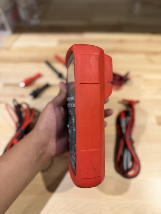 FLUKE 28 II EX TRUE RMS MULTIMETER W / LEADS & CLIPS - FREE SHIPPING