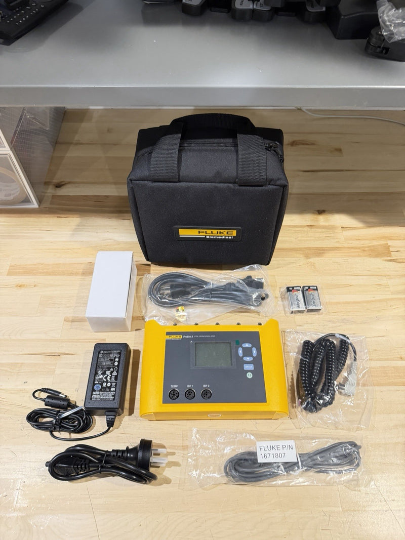 FLUKE BIOMEDICAL PROSIM 2 VITAL SIGNS SIMULATOR W/ ACCESSORIES (NEW)