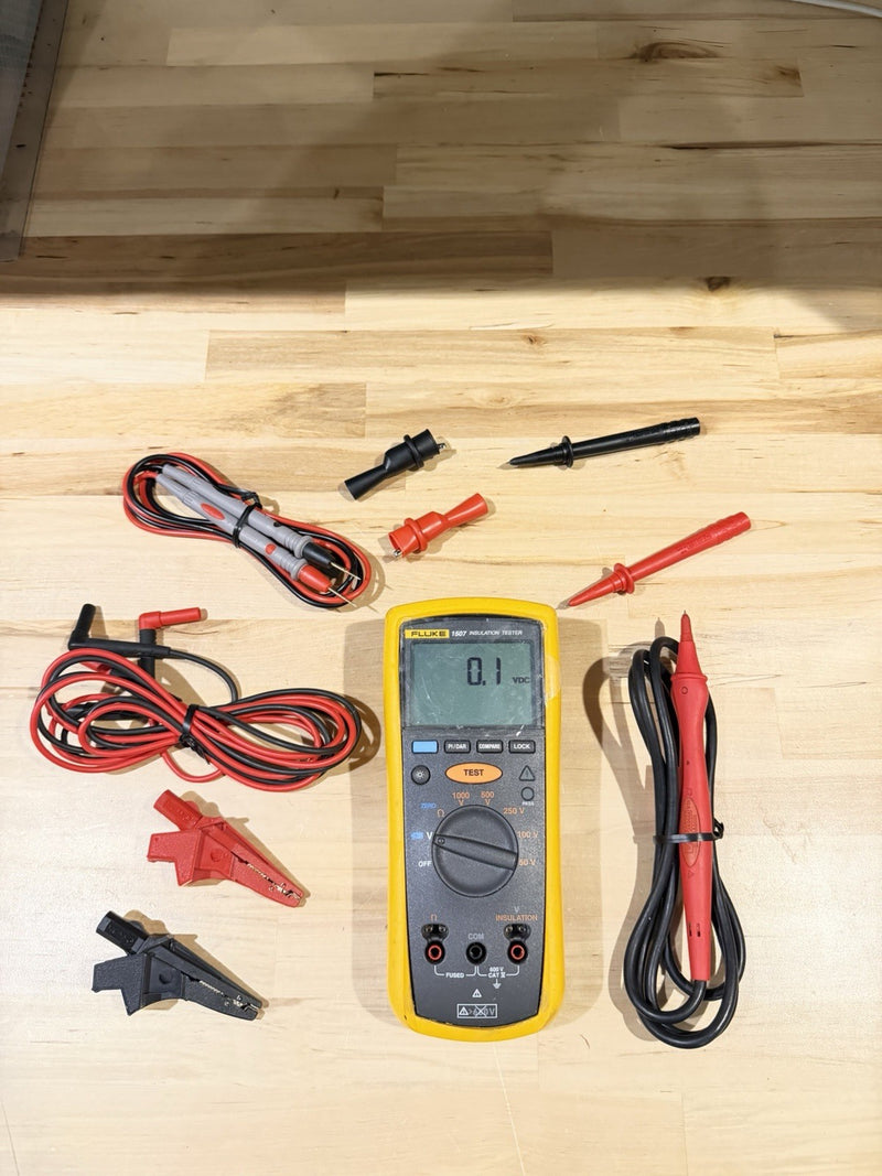 FLUKE 1507 INSULATION MULTIMETER WITH LEADS & CLIPS