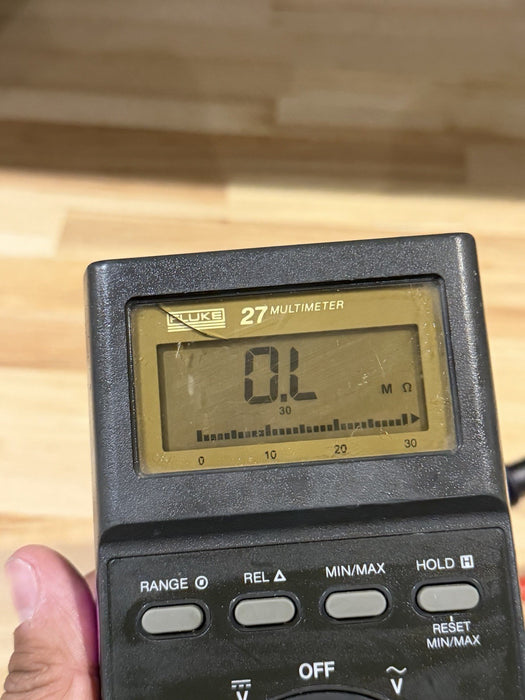 FLUKE 27 DIGITAL MULTIMETER W/LEADS - SHIPS FAST