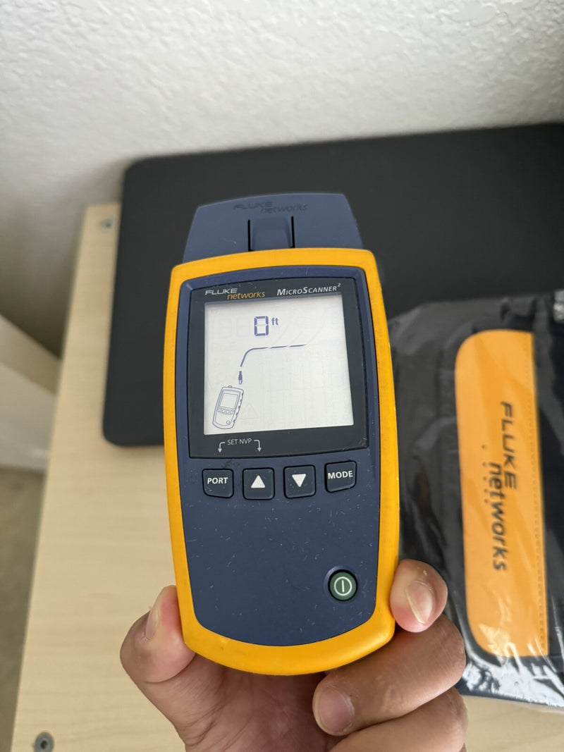 FLUKE NETWORKS MICROSCANNER2 MS2-100 CABLE VERIFIER WITH BAG