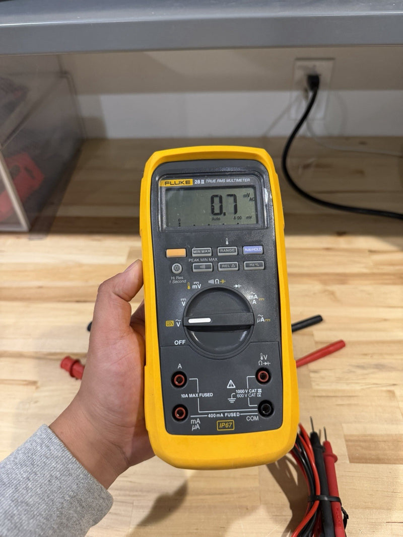FLUKE 28 II TRUE RMS MULTIMETER WITH LEADS & CLIPS TESTED