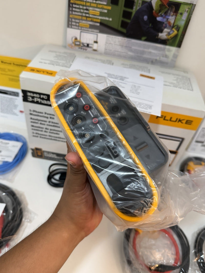 FLUKE 3540 FC 3-PHASE POWER MONITOR KIT (CALIBRATED 2027) FREE SHIPPING