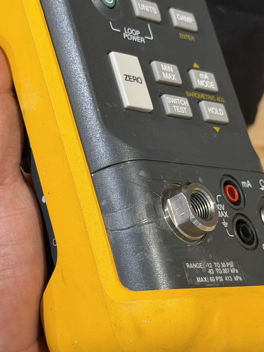 FLUKE 718 30G PRESSURE CALIBRATOR W/ LEADS & BAG (FREE SHIPPING) TESTED