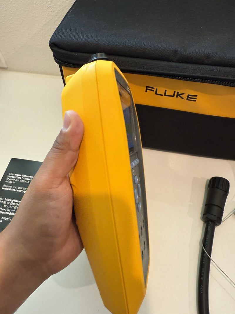 FLUKE FFEV350 EV CHARGING STATION TEST ANALYZER WITH ACCESSORIES