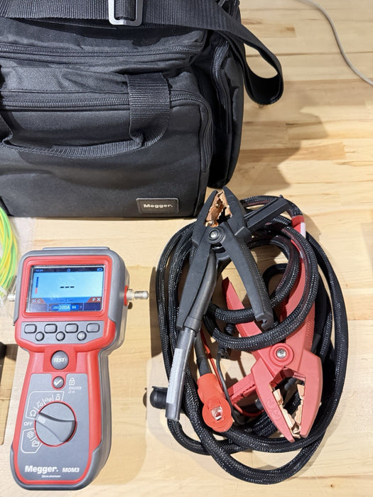 MEGGER MOM3 HANDHELD MICRO-OHMMETER 300A KIT CALIBRATED 2025 TESTED