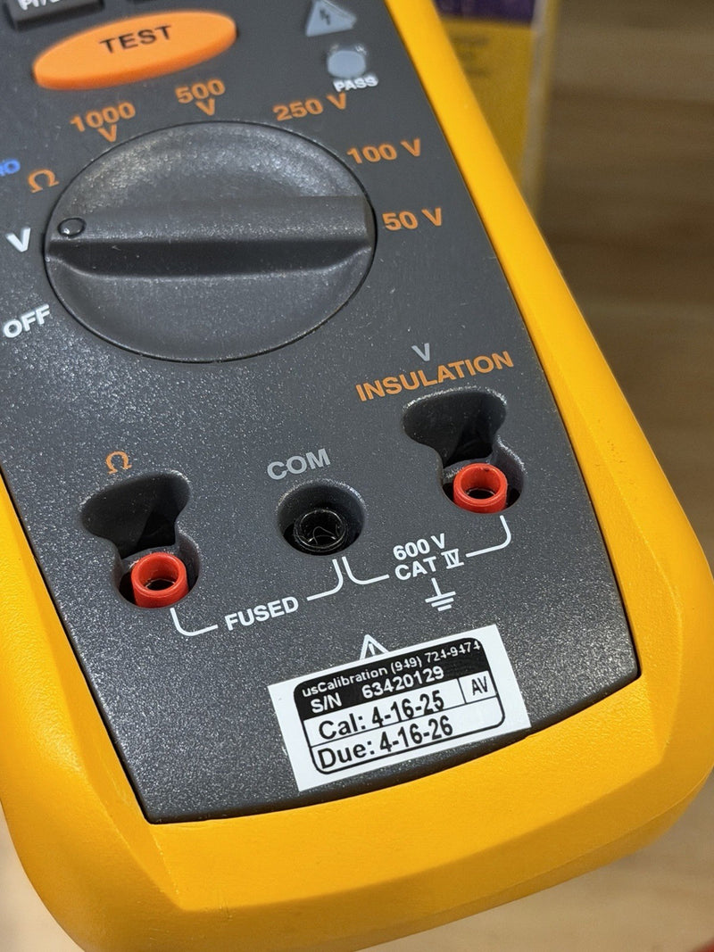 FLUKE 1507 INSULATION MULTIMETER WITH LEADS & CLIPS CALIBRATED 2026