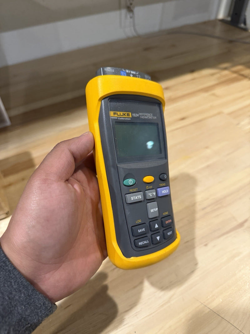 FLUKE 1524 REFERENCE THERMOMETER TESTED