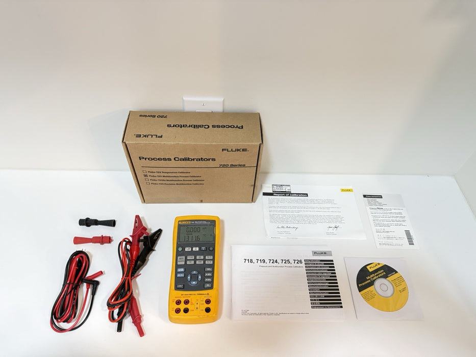 FLUKE 725 MULTIFUNCTION PROCESS CALIBRATOR WITH ACCESSORIES TESTED