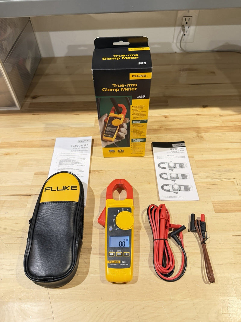 FLUKE 325 TRUE RMS CLAMP METER SHIPS FAST - NEW
