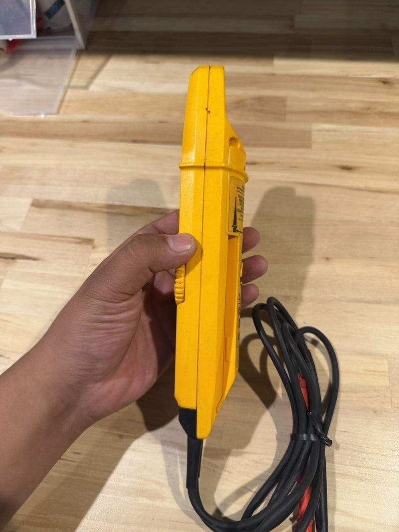FLUKE T6-600 ELECTRICAL TESTER 600V CAT III TESTED