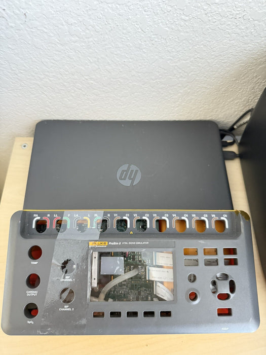 FLUKE BIOMEDICAL PROSIM 8 VITAL SIGNS SIMULATOR FOR PARTS