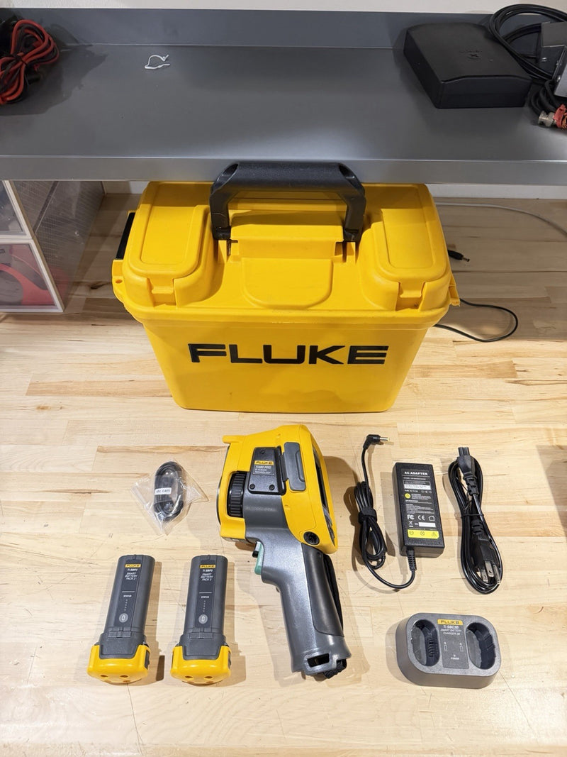 FLUKE TI480PRO IR CAMERA 60HZ, 640 X 480 , 2 BATTERIES W/ CHARGE & CASE -TESTED