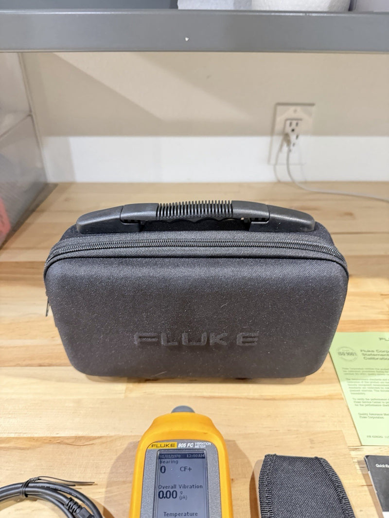 FLUKE 805 FC VIBRATION METER WITH ACCESSORIES