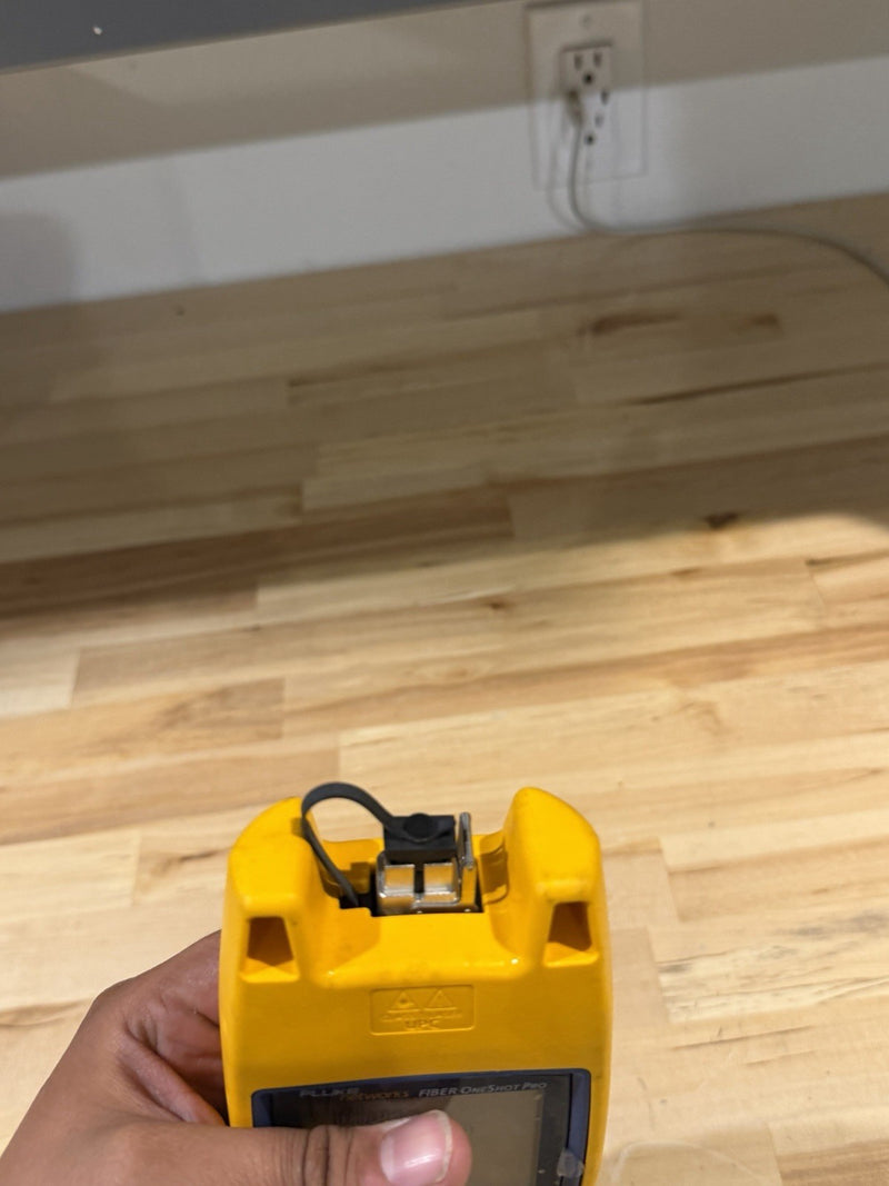 FLUKE NETWORKS FIBER ONESHOT PRO SINGLEMODE TESTER