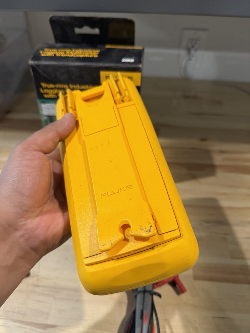 FLUKE 287 TRUE RMS ELECTRONIC LOGGING DIGITAL MULTIMETER WITH LEADS & CLIPS