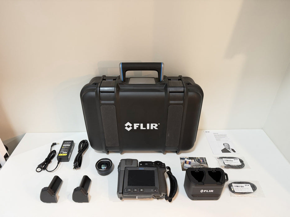 FLIR T650SC THERMAL IMAGING CAMERA W/ ACCESSORIES & CASE (TESTED) FREE SHIPPING