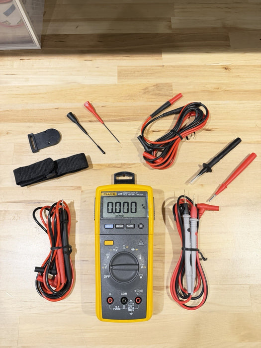 FLUKE 233 REMOTE DISPLAY AUTOMOTIVE DIGITAL MULTIMETER KIT