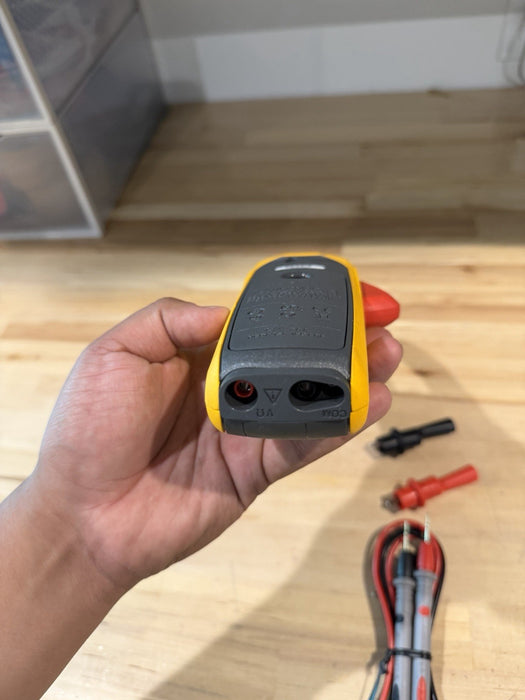 FLUKE 376 WIRELESS TRUE RMS AC/DC CLAMP METER W/LEADS - SHIPS FAST