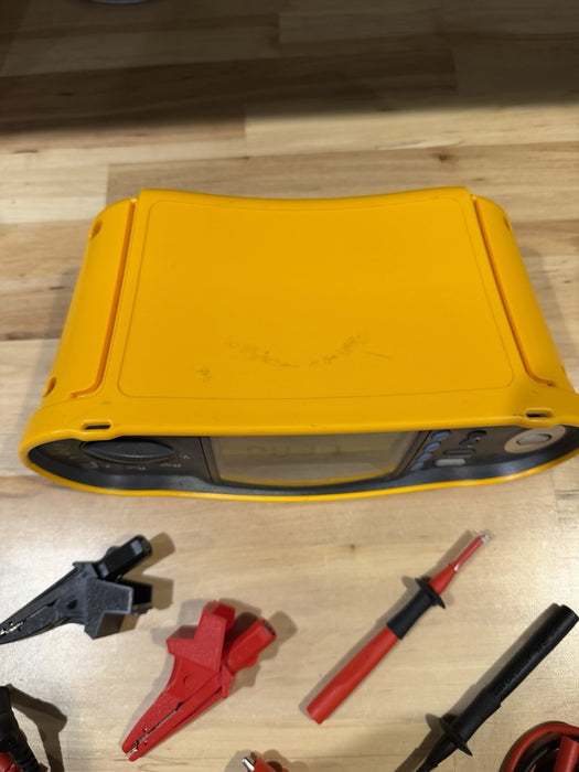 FLUKE 1653 MULTIFUNCTION INSTALLATION TESTER WITH ACCESSORIES