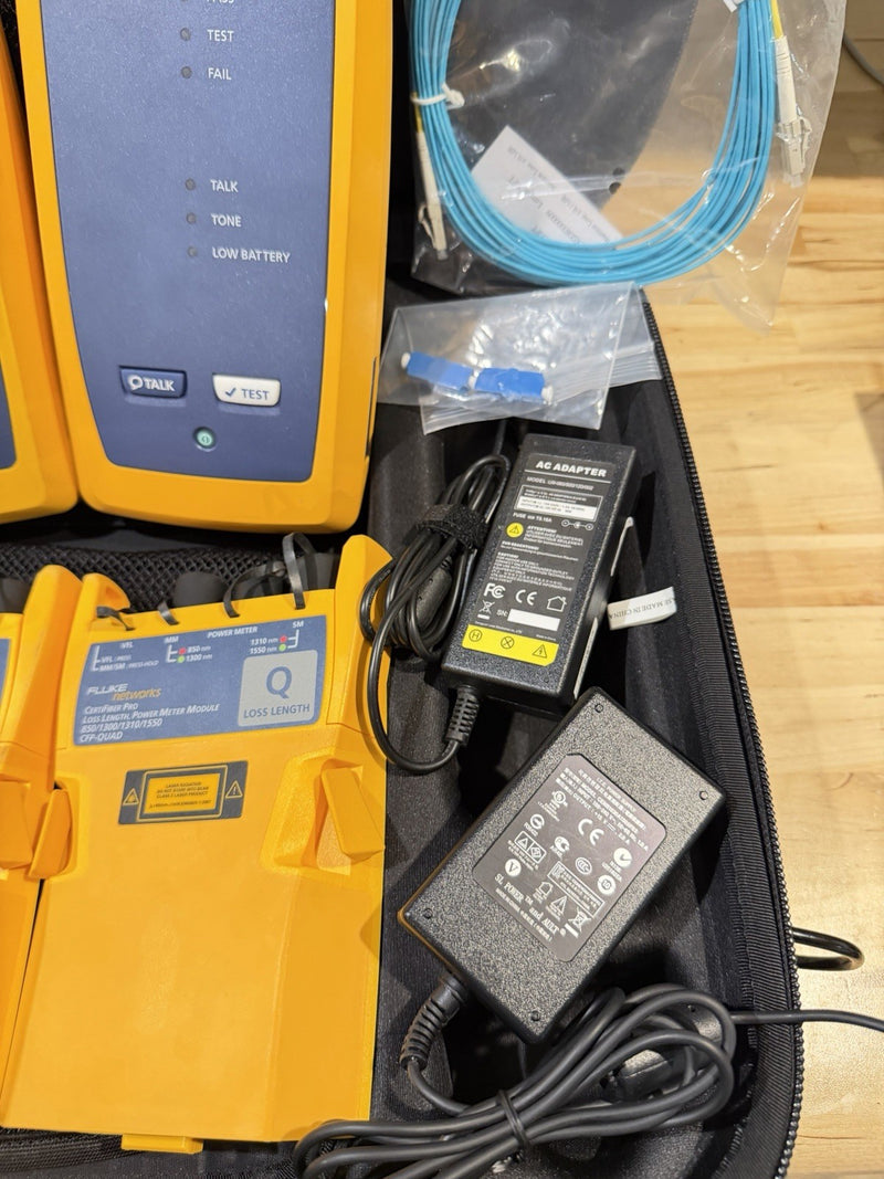 FLUKE NETWORKS CFP-100-Q CERTIFIBER PRO QUAD OLTS V1 WITH WIFI TESTED