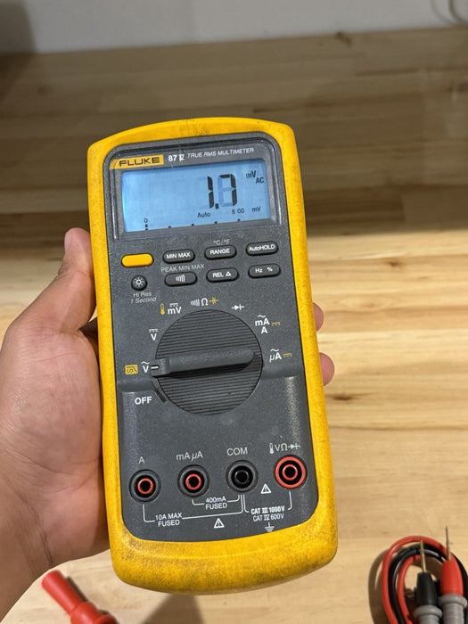 FLUKE 87V TRUE RMS MULTIMETER W/ LEADS (TESTED) SHIPS FAST
