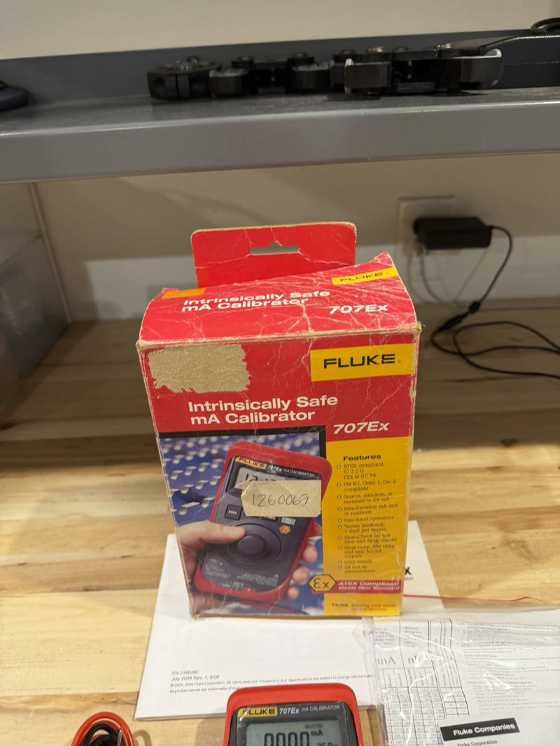 FLUKE 707EX MA CALIBRATOR W/ LEADS & MANUAL (TESTED) FREE SHIPPING