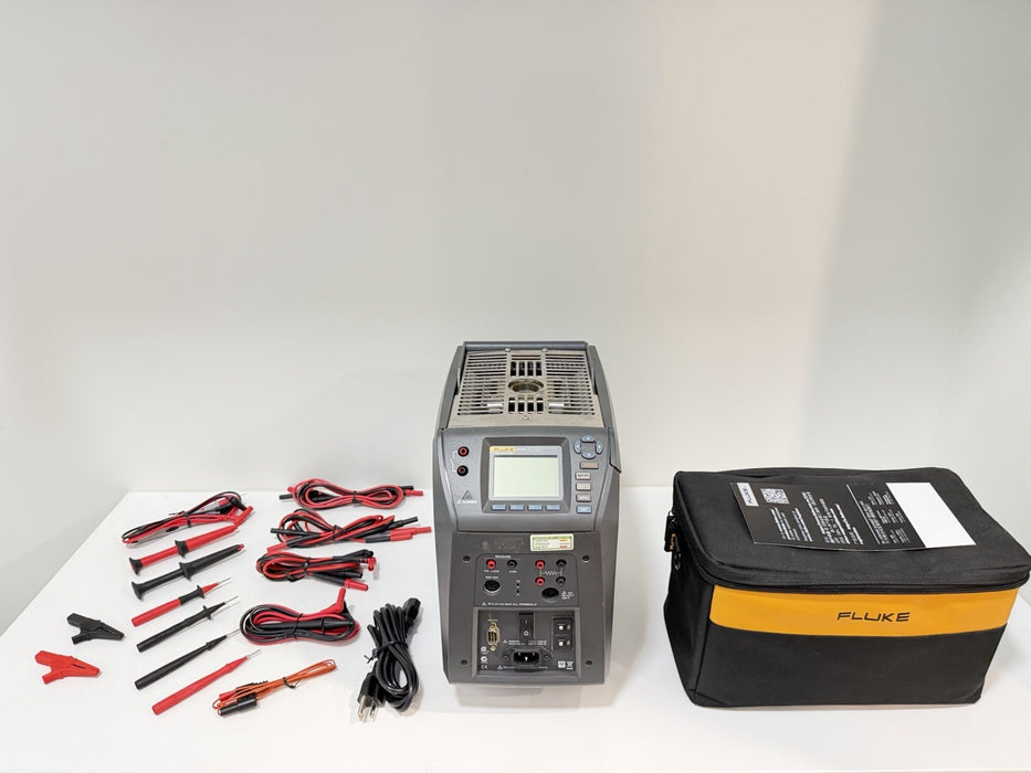 FLUKE 9144 FIELD METROLOGY WELL 50°C TO 660°C TEMPERATURE CALIBRATOR & LEADS