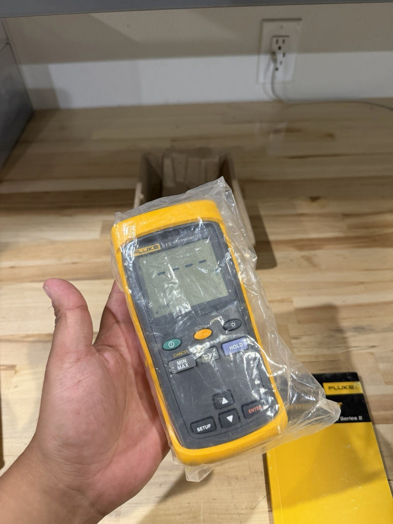 FLUKE 51 II THERMOCOUPLE THERMOMETER