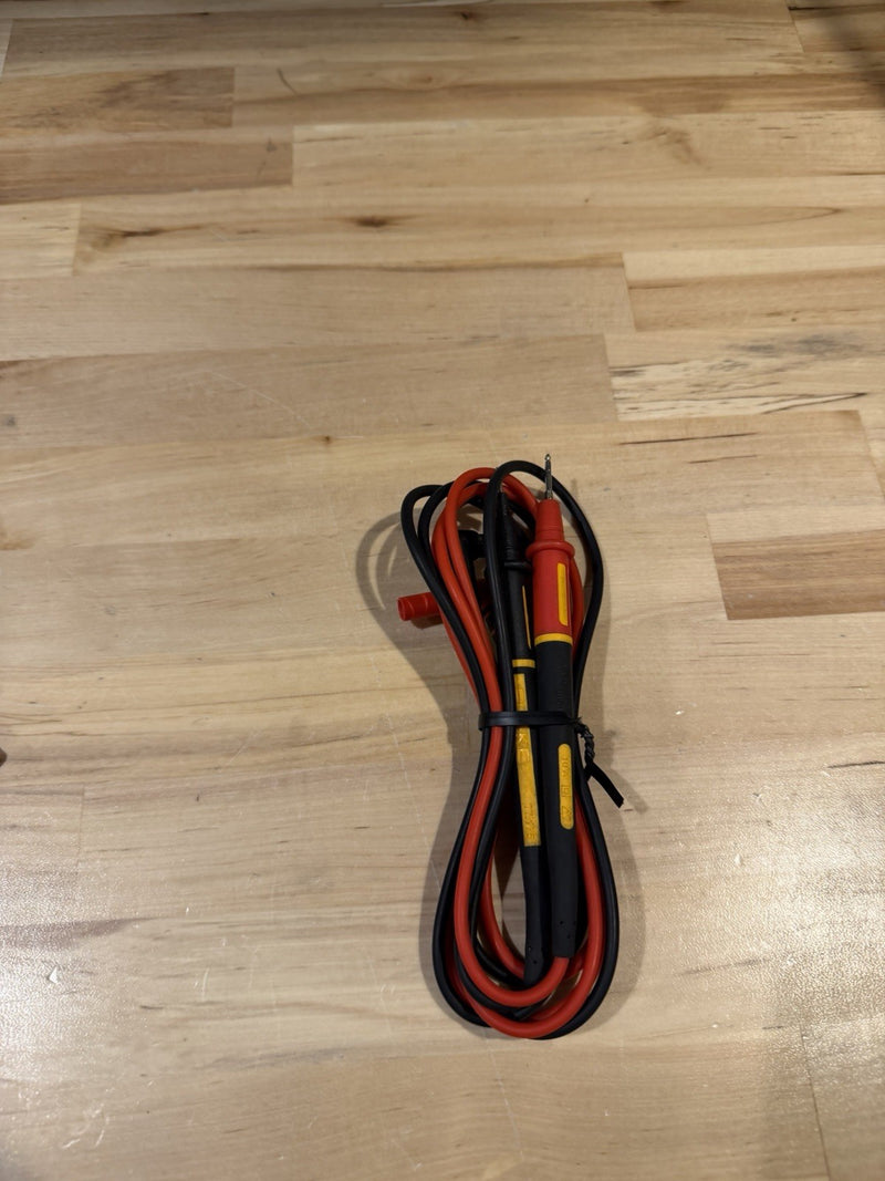FLUKE CNX 3000 WIRELESS MULTIMETER WITH LEADS & CLIPS