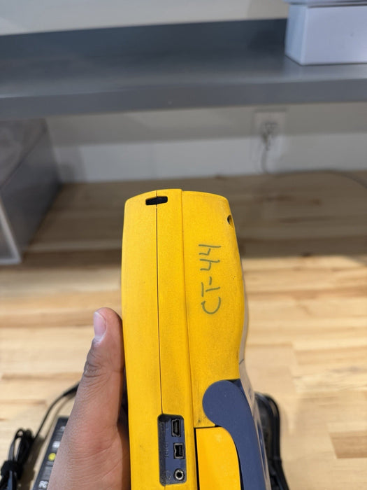 FLUKE NETWORKS DTX-1800 MAINFRAME & W/ CHARGER (TESTED)