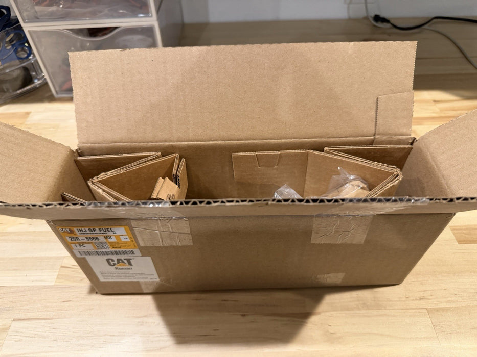 CAT 20R-5566 DIESEL INJECTOR (NEW FACTORY SEALED) FREE SHIPPING - GENUINE OEM