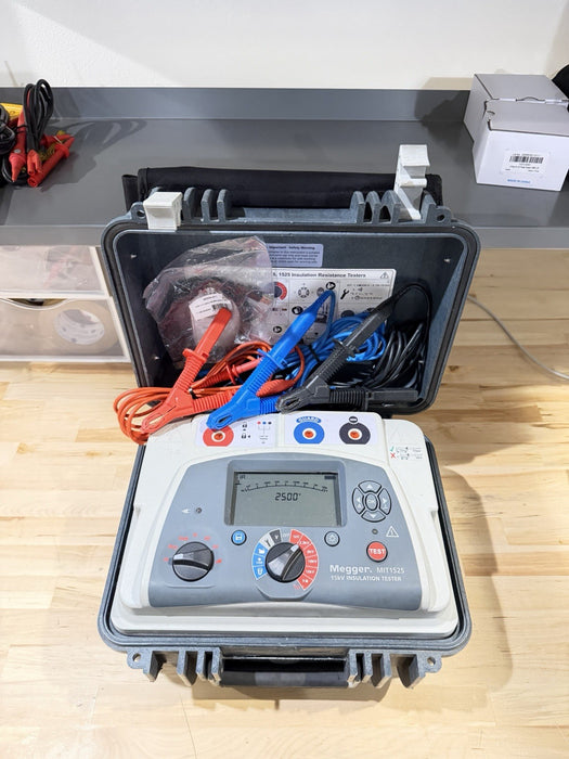 MEGGER MIT1525 15 KV HIGH VOLTAGE INSULATION RESISTANCE TESTER WITH CABLES - TESTED
