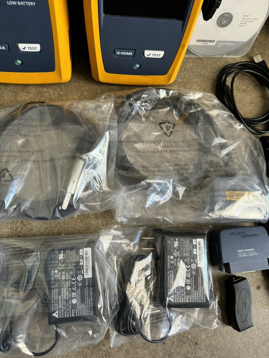 FLUKE NETWORKS DSX2-8000 CABLE CERTIFIER TETSER KIT TESTED