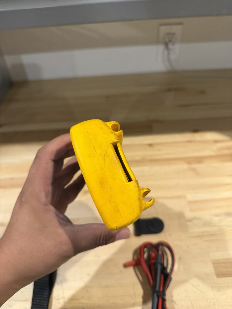 FLUKE 87V TRUE RMS MULTIMETER W/ LEADS (TESTED) SHIPS FAST