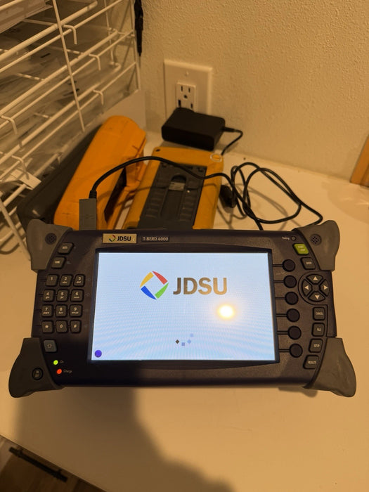 JDSU T-BERD 4000 4146 QUAD SM MM FIBER OTDR 850/1300/1310/1550