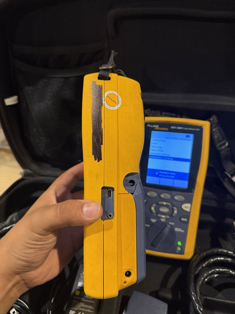 FLUKE DTX-1200 CABLE ANALYZER KIT W ACCESSORIES TESTED