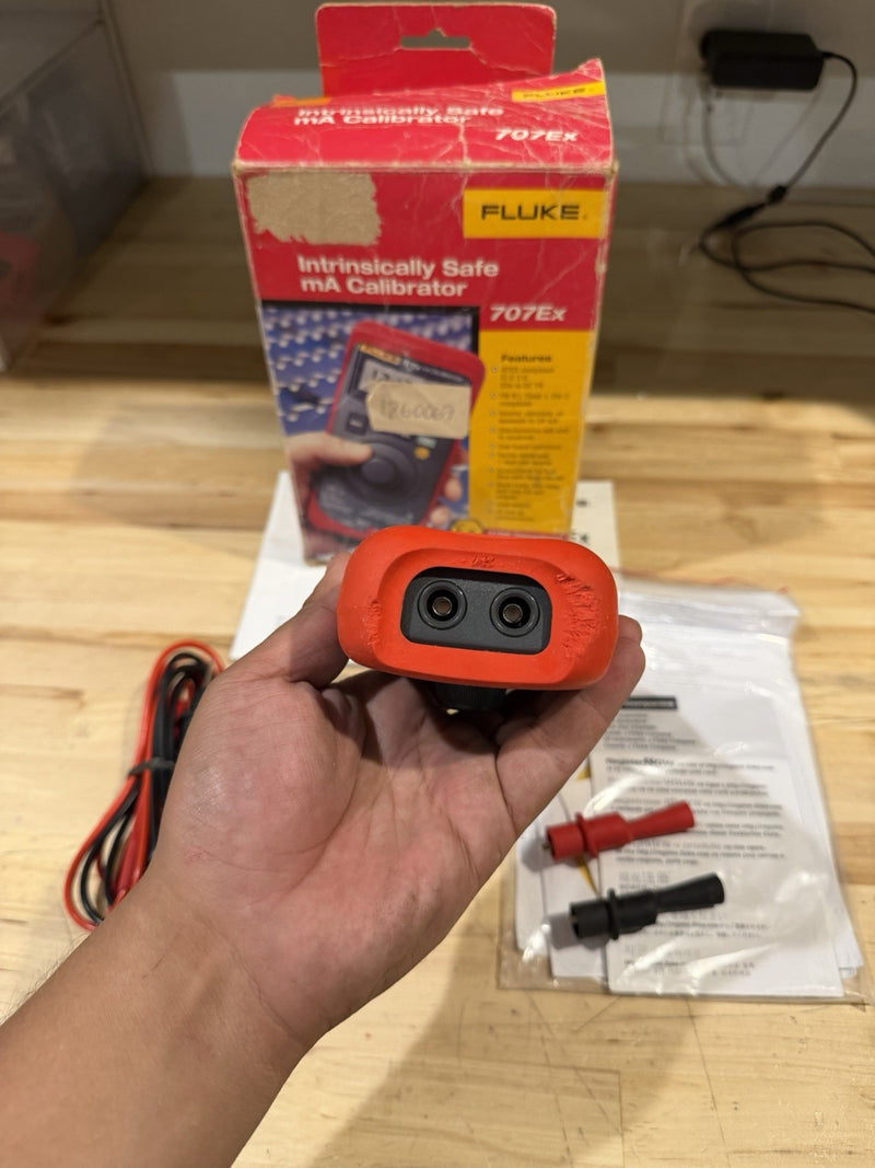 FLUKE 707EX MA CALIBRATOR W/ LEADS & MANUAL (TESTED) FREE SHIPPING