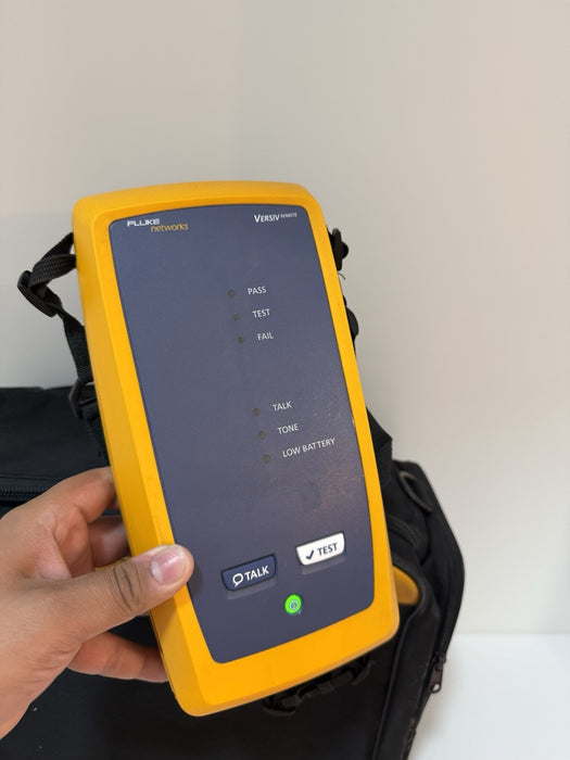 FLUKE NETWORKS VERSIV MAINFRAME & REMOTE WITH BAG & ACCESSORIES
