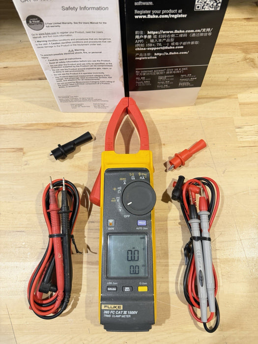 FLUKE 393 FC CAT III 1500V TRMS CLAMP METER W/LEADS (TESTED)