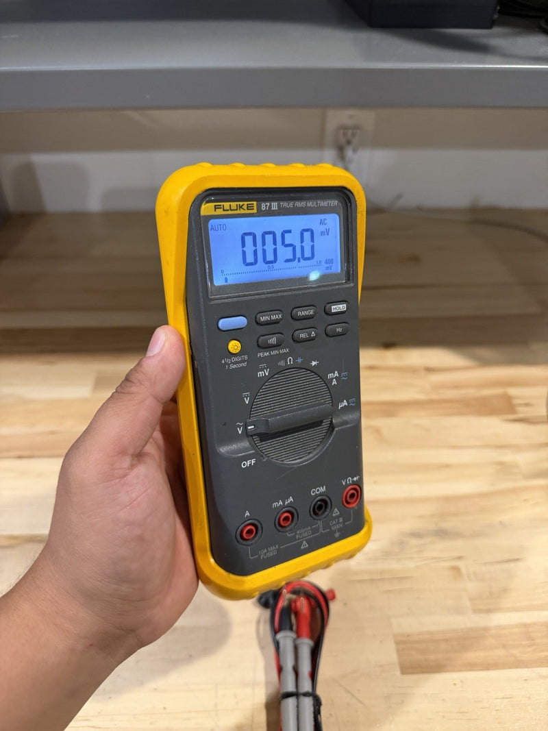 FLUKE 87 III TRUE RMS MULTIMETER W/LEADS & CLIPS - SHIPS FAST #3