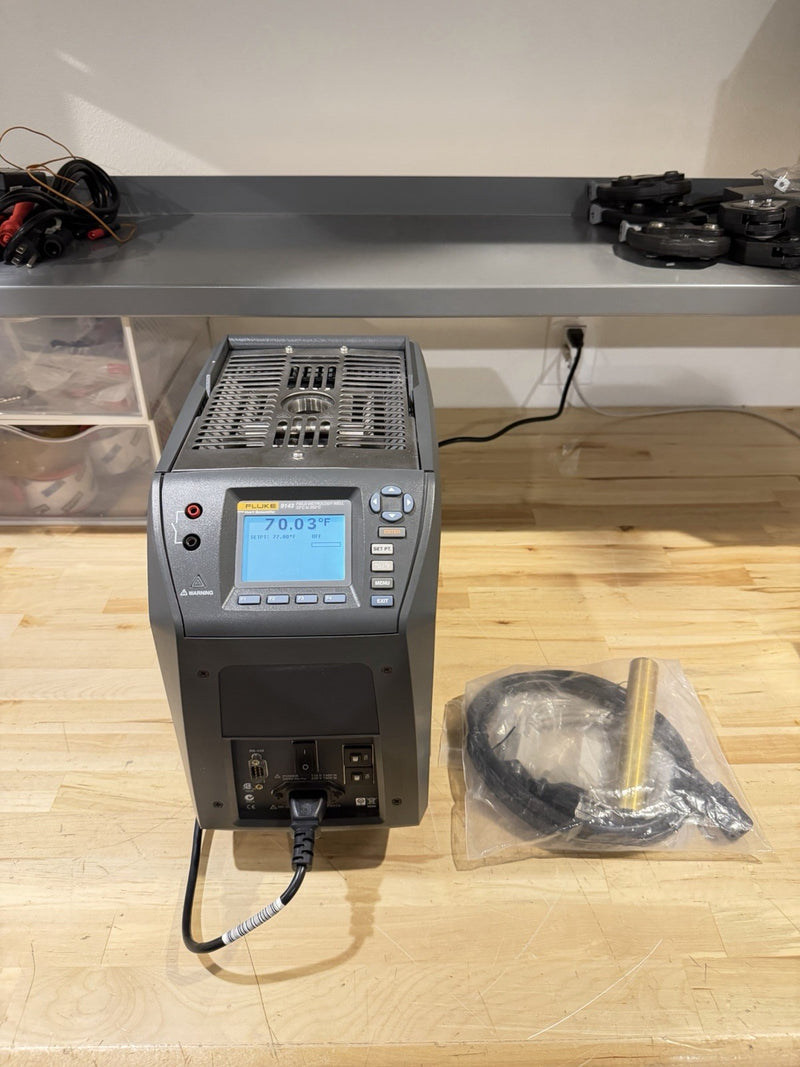 FLUKE 9143 FIELD METROLOGY WELL +33C TOA 350 C DRY BLOCK /TESTED SHIPS FREE