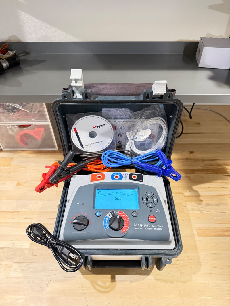 MEGGER MIT1025 10KV INSULATION TESTER WITH CHARGER & LEADS