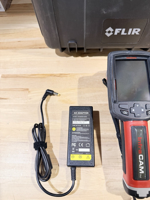 FLIR SYSTEMS INFRACAM W/ CHARGER & CASE (TESTED) FREE SHIPPING