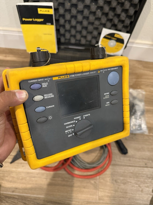 FLUKE 1735 THREE-PHASE POWER LOGGER W/ PROBES & CASE & CHARGER - FREE SHIPPING